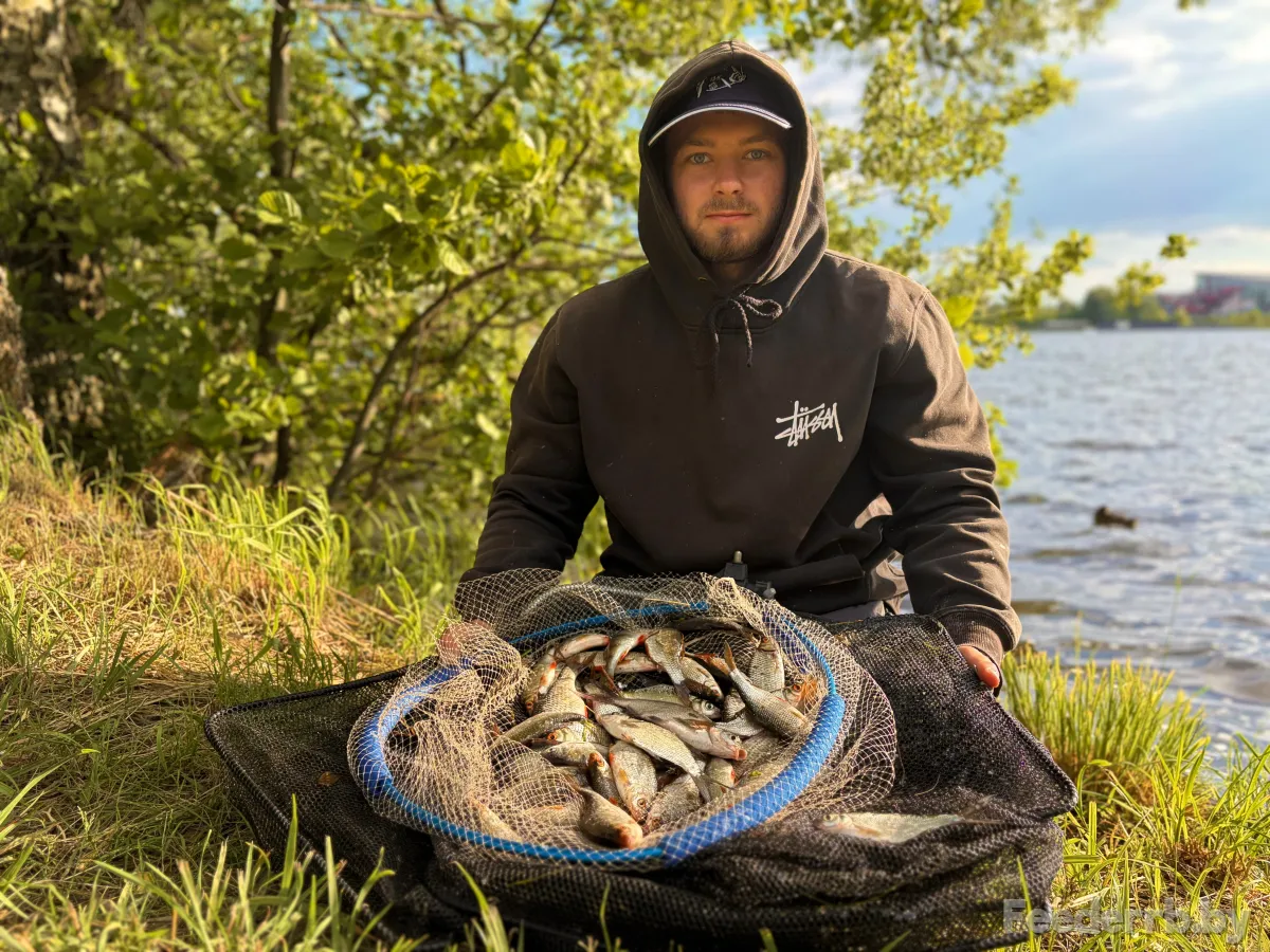 Дневная рыбалка на водохранилище Дрозы